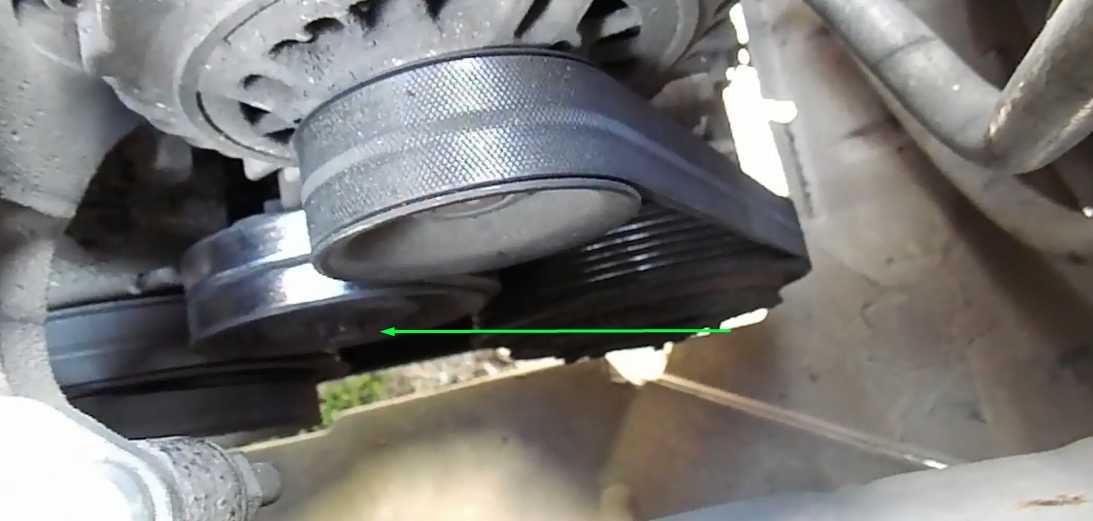 Замена ролика натяжителя ремня генератора Nissan Almera N16
